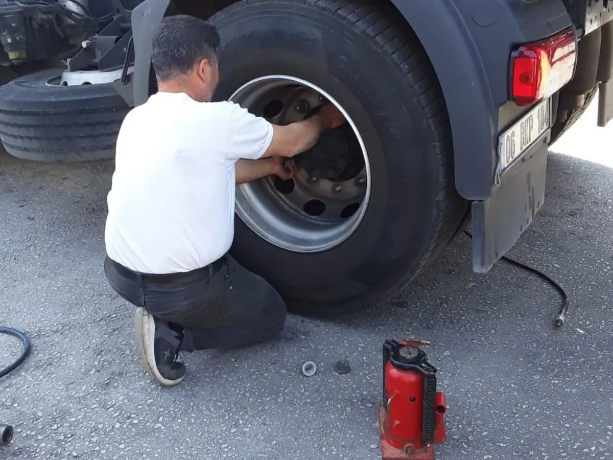 Yavuzeli Oto Lastikçi